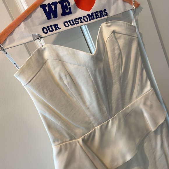 WORN ONCE White Linen Bebe Dress Size 2 - Picture 4 of 11